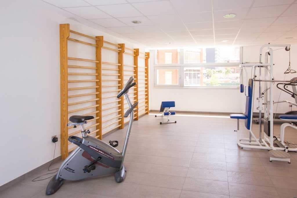 Con Jacuzzi, Sauna, Gimnasio Y Piscina Enfrente Del Mar Appartement Benidorm